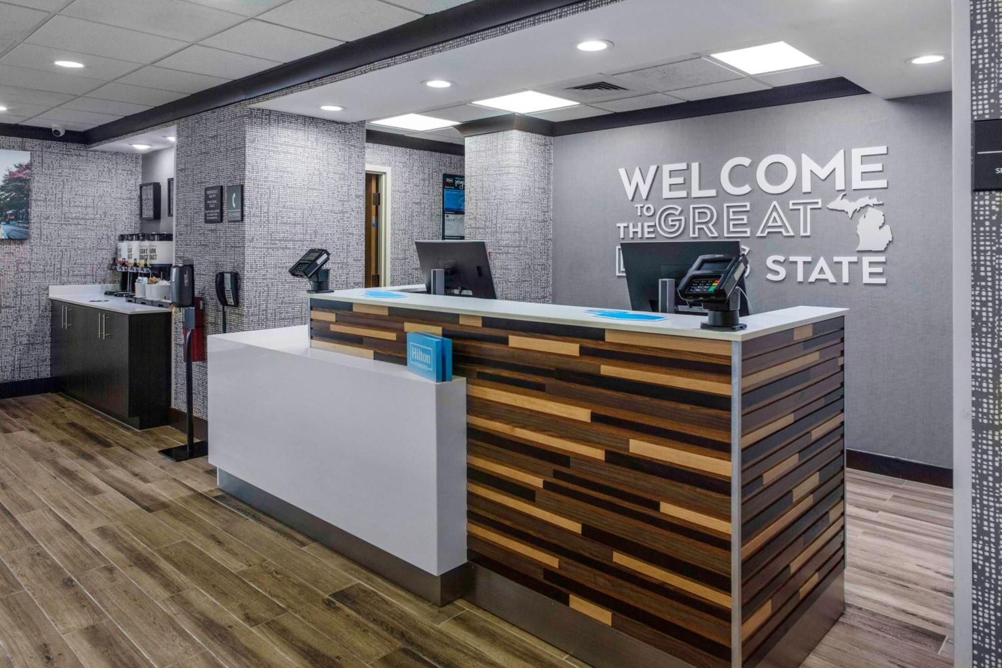 Hampton Inn Detroit Northville Buitenkant foto