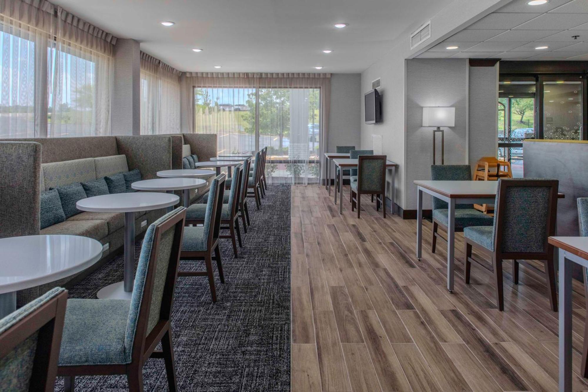Hampton Inn Detroit Northville Buitenkant foto