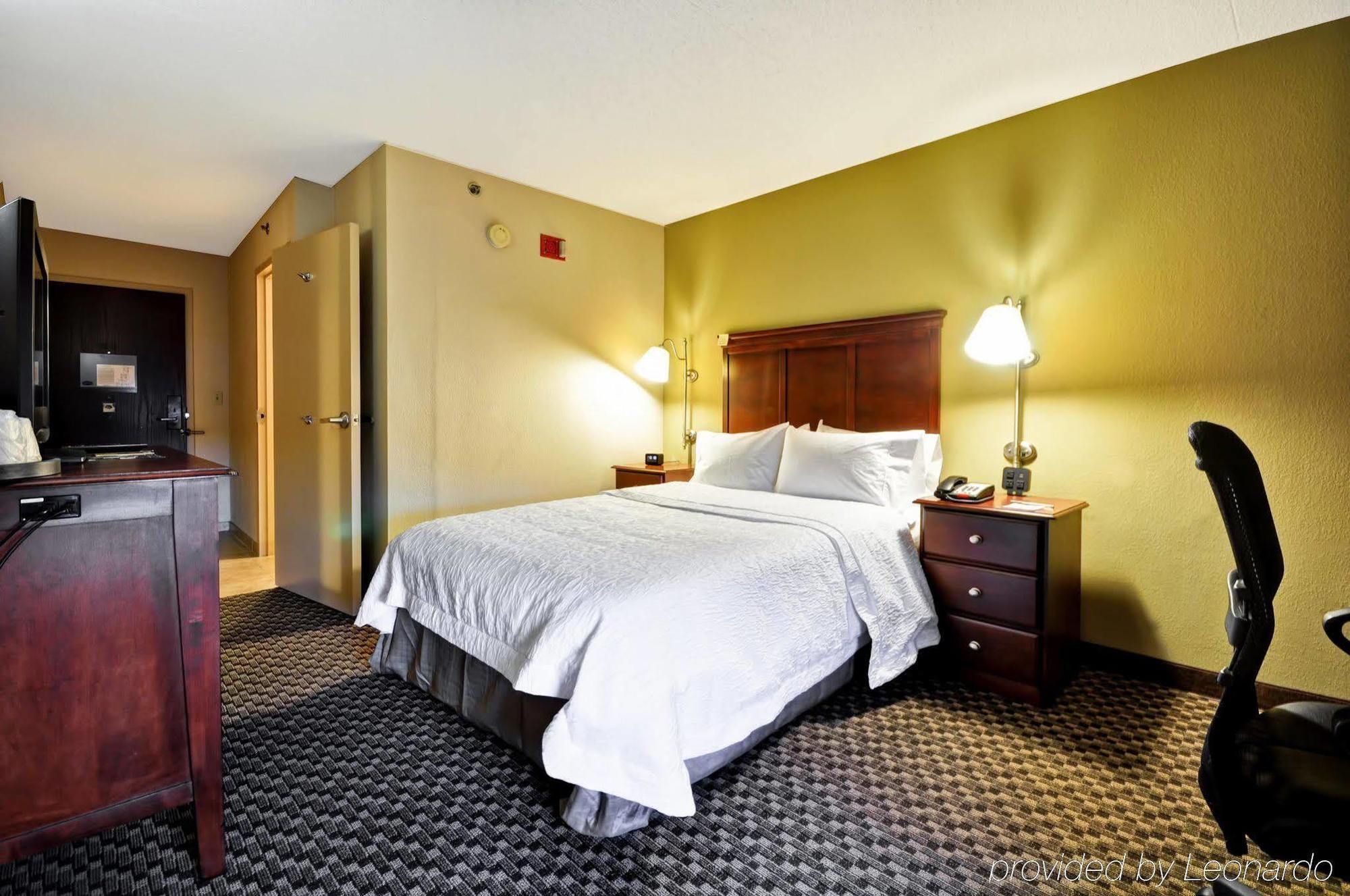 Hampton Inn Detroit Northville Buitenkant foto