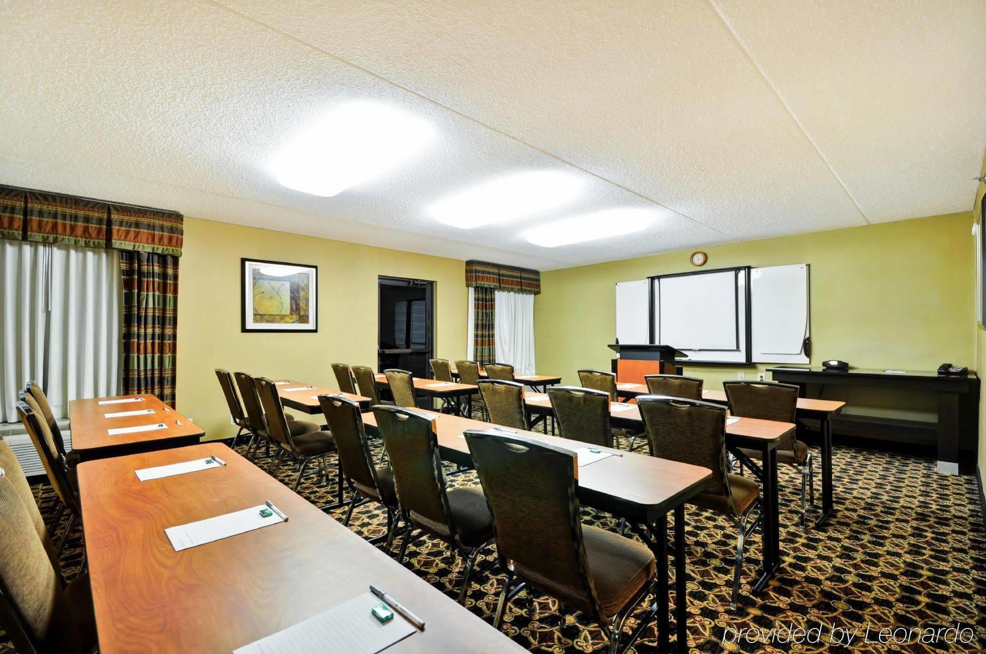 Hampton Inn Detroit Northville Buitenkant foto