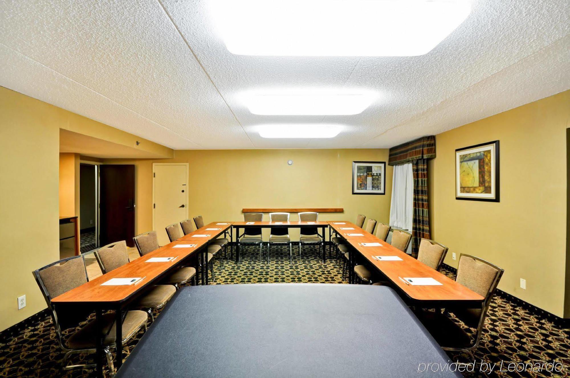 Hampton Inn Detroit Northville Buitenkant foto