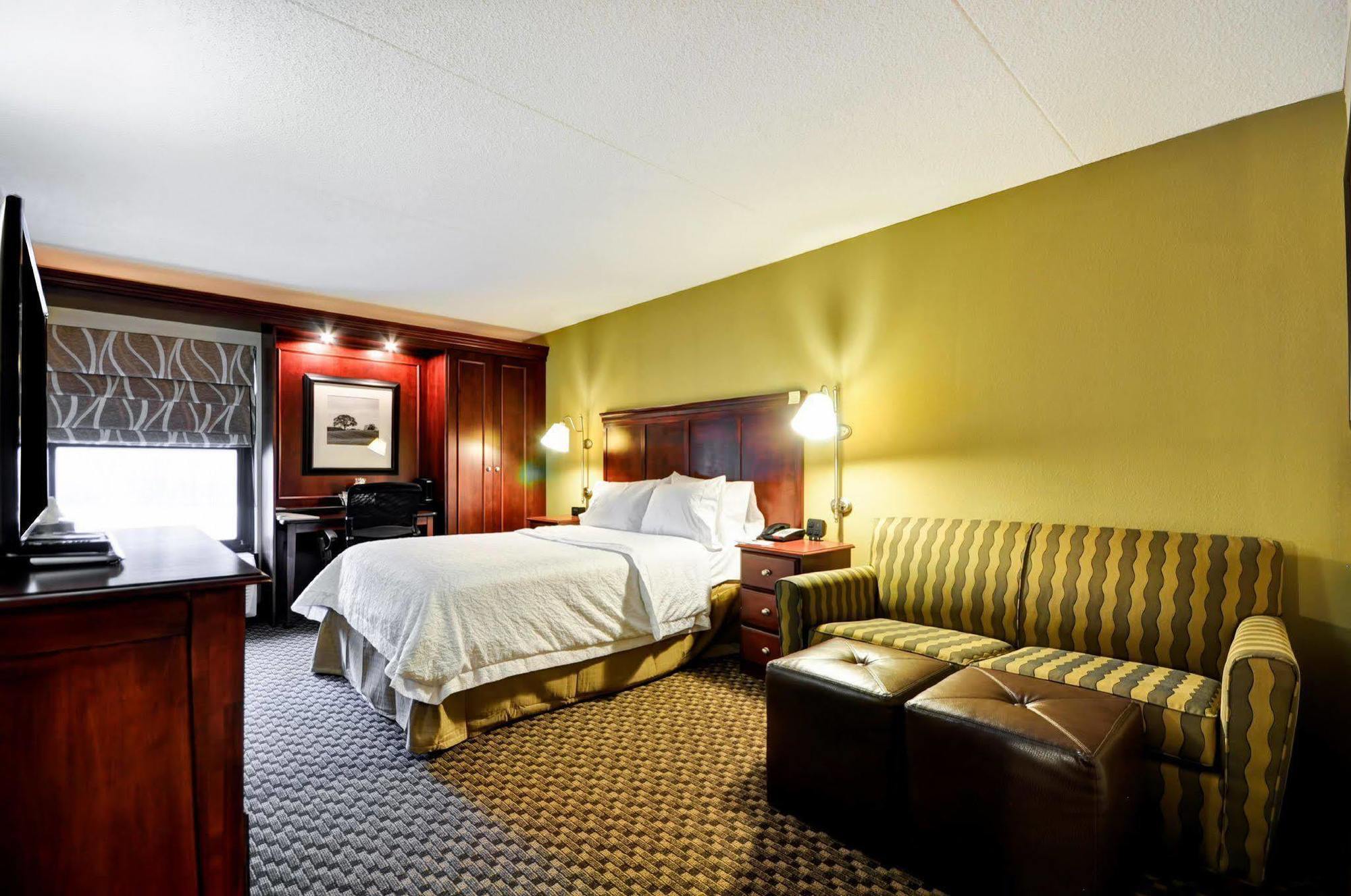 Hampton Inn Detroit Northville Buitenkant foto